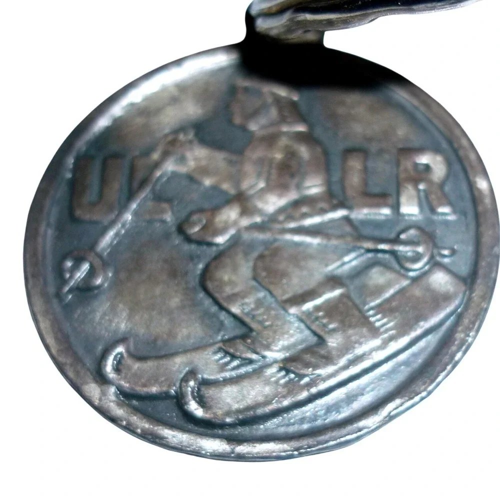 Vintage Ullr Skier‎ Medal Keychain Norse God Protection Alpine Edelweiss Gentian